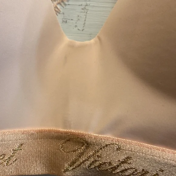 VS BRA NO UNDERWIRE - Picture 3 of 14